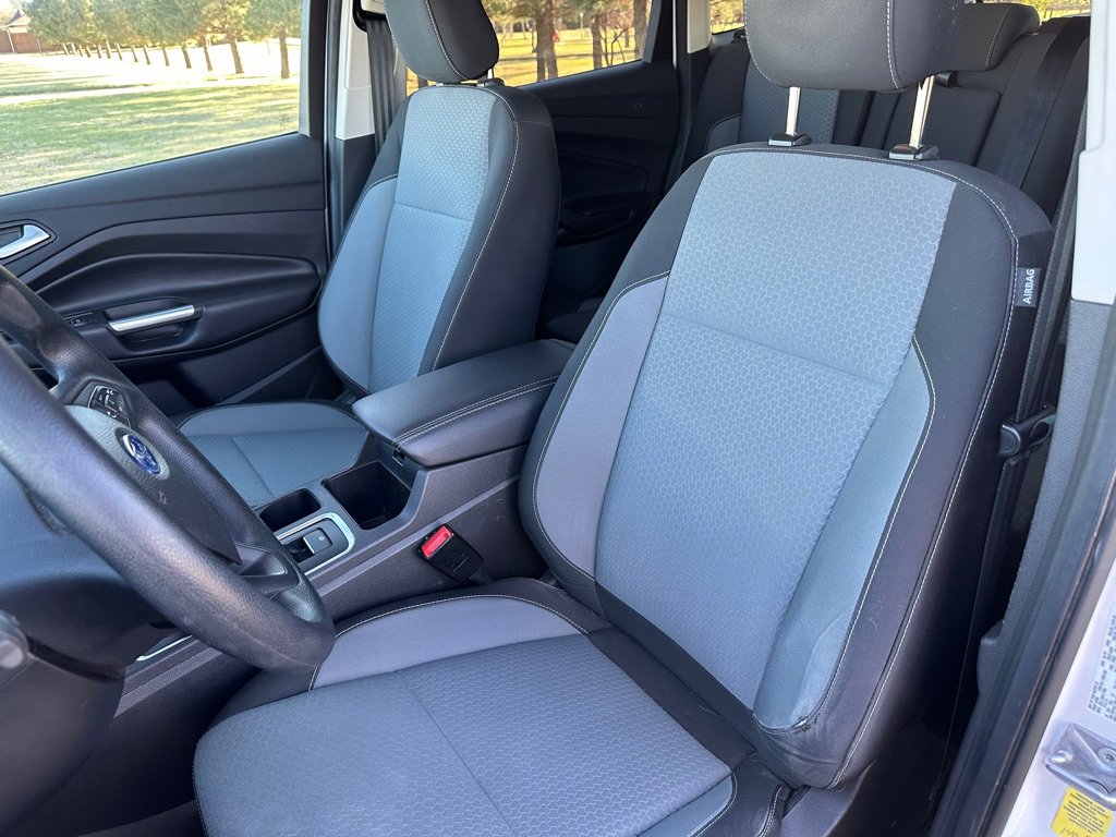Used 2019 Ford Escape SE image 16