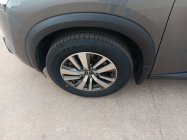 Used 2023 Nissan Pathfinder SL image 36