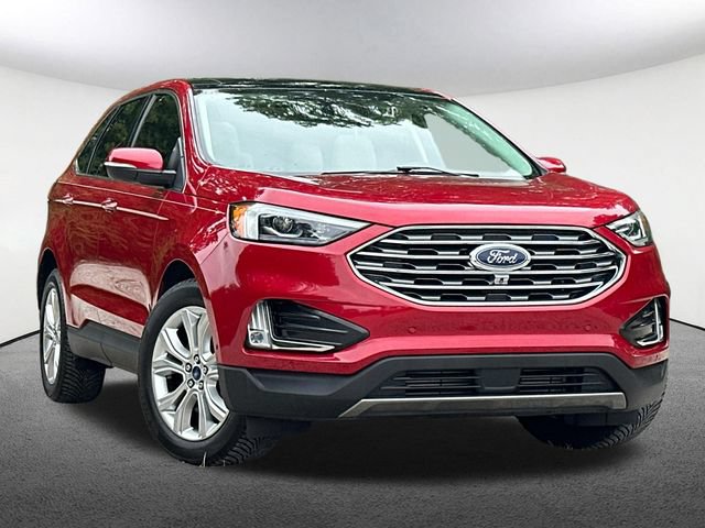 Used 2020 Ford Edge Titanium w/ Equipment Group 301A AWD/4WD image 2