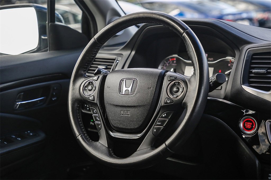 Used 2017 Honda Pilot Touring image 17