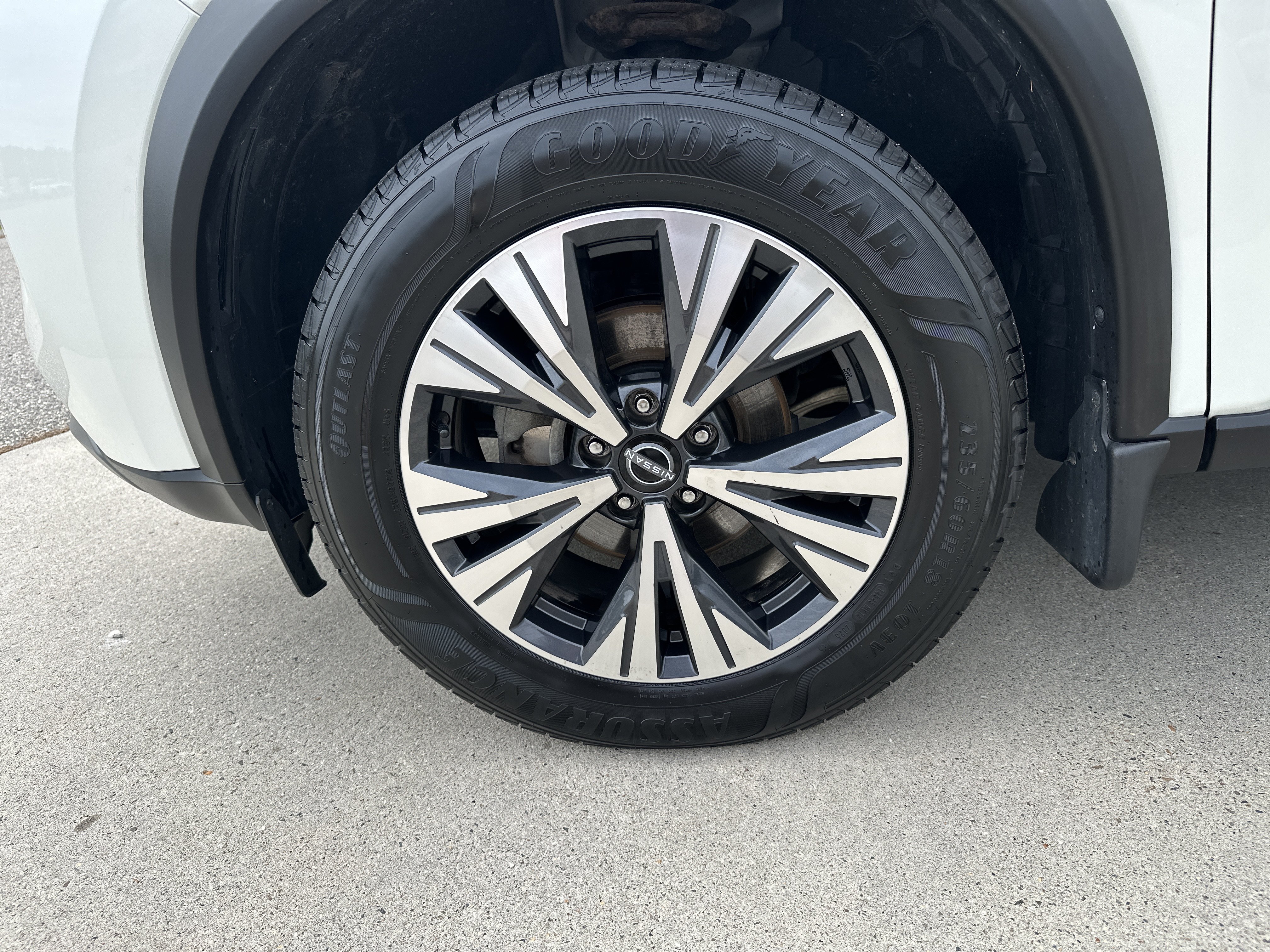 Certified 2023 Nissan Rogue SV AWD/4WD image 12