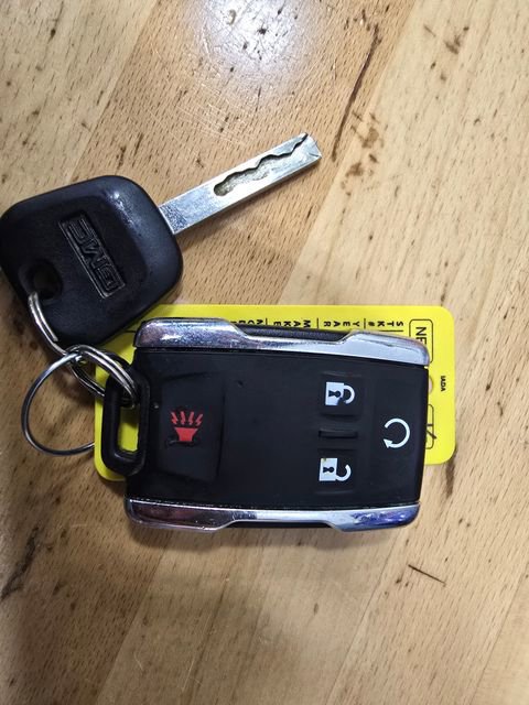 Used 2017 GMC Canyon SLE w/ All Terrain X Package image 25