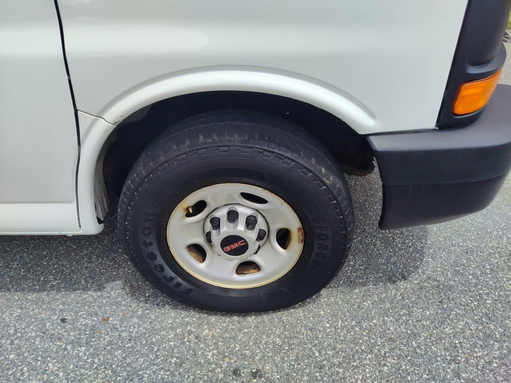 Used 2016 GMC Savana 3500 Extended RWD image 22