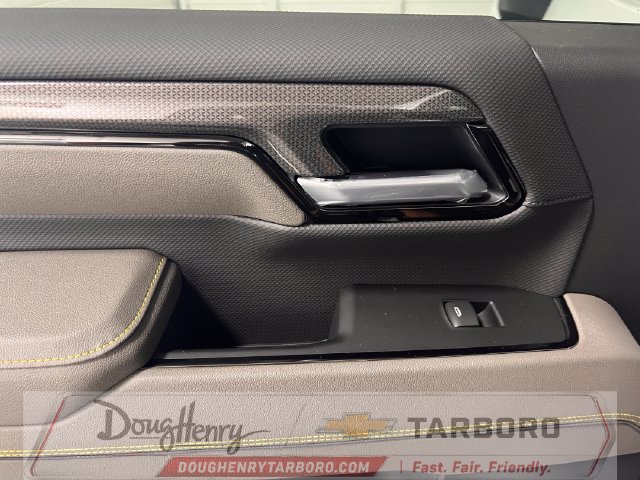 New 2026 Chevrolet Silverado 2500 ZR2 AWD/4WD image 32