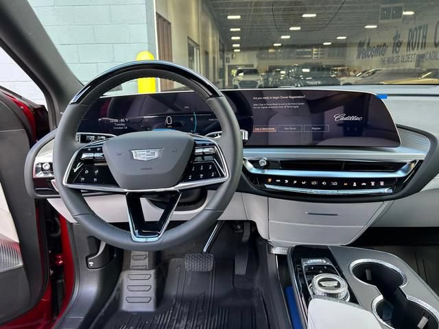 New 2026 Cadillac Lyriq Premium Luxury w/ LPO, Floor Liner Package AWD/4WD image 13