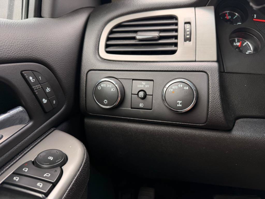 Used 2012 GMC Sierra 1500 SLT w/ All-Terrain Package AWD/4WD image 10