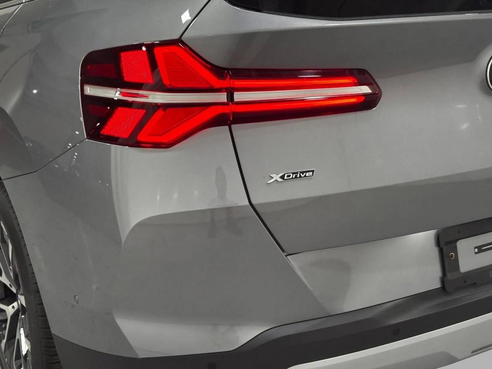 Certified 2025 BMW X3 xDrive30i w/ Premium Package image 35