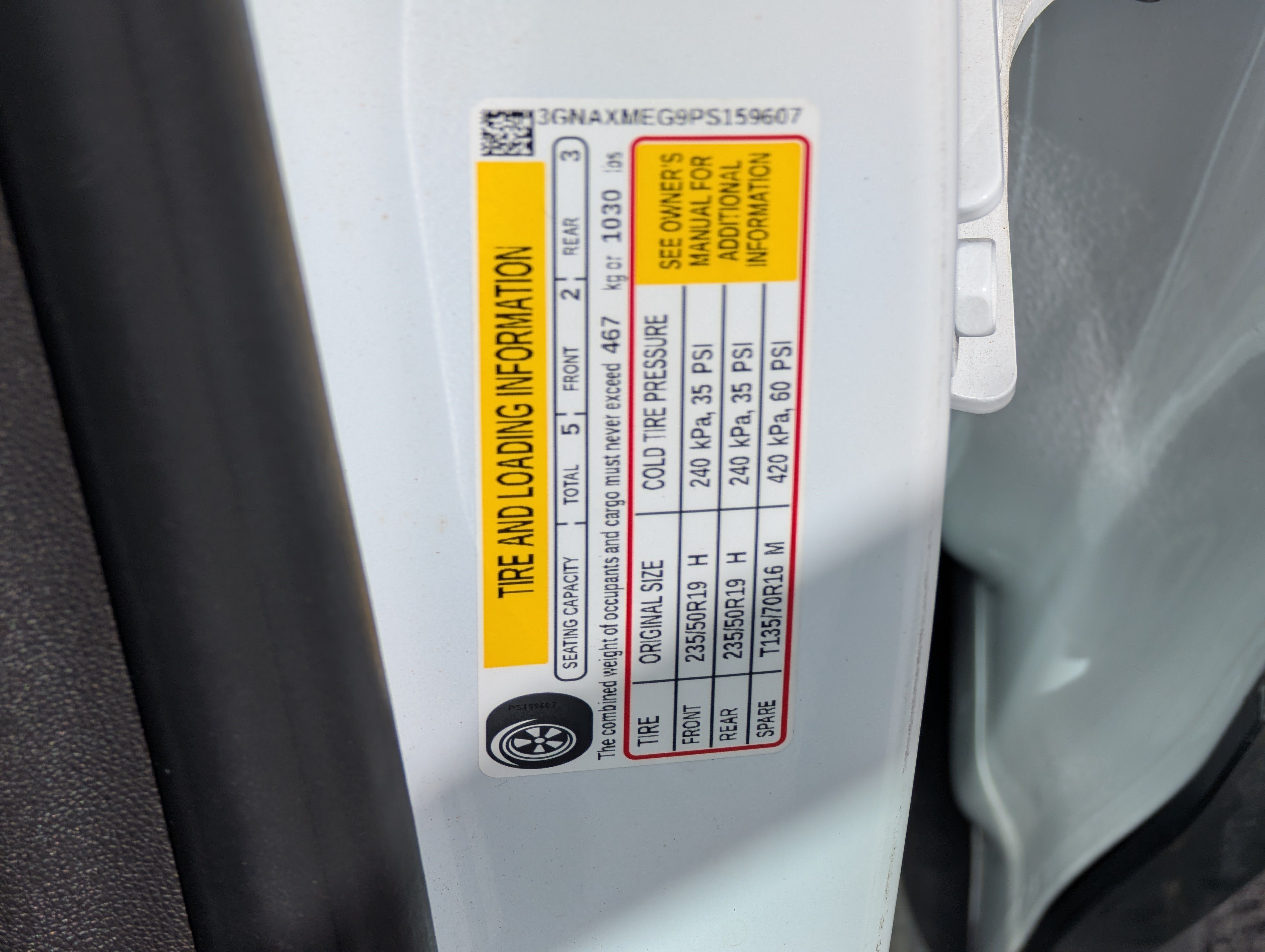Used 2023 Chevrolet Equinox RS FWD image 37