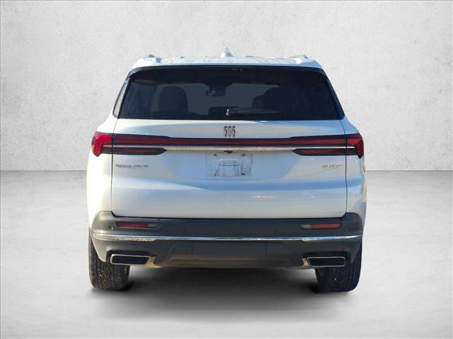Used 2025 Buick Enclave Preferred FWD image 5