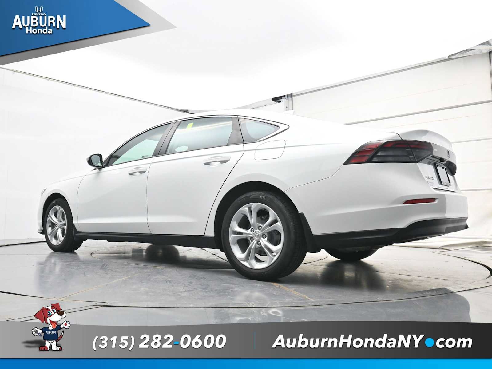 Used 2023 Honda Accord LX image 27