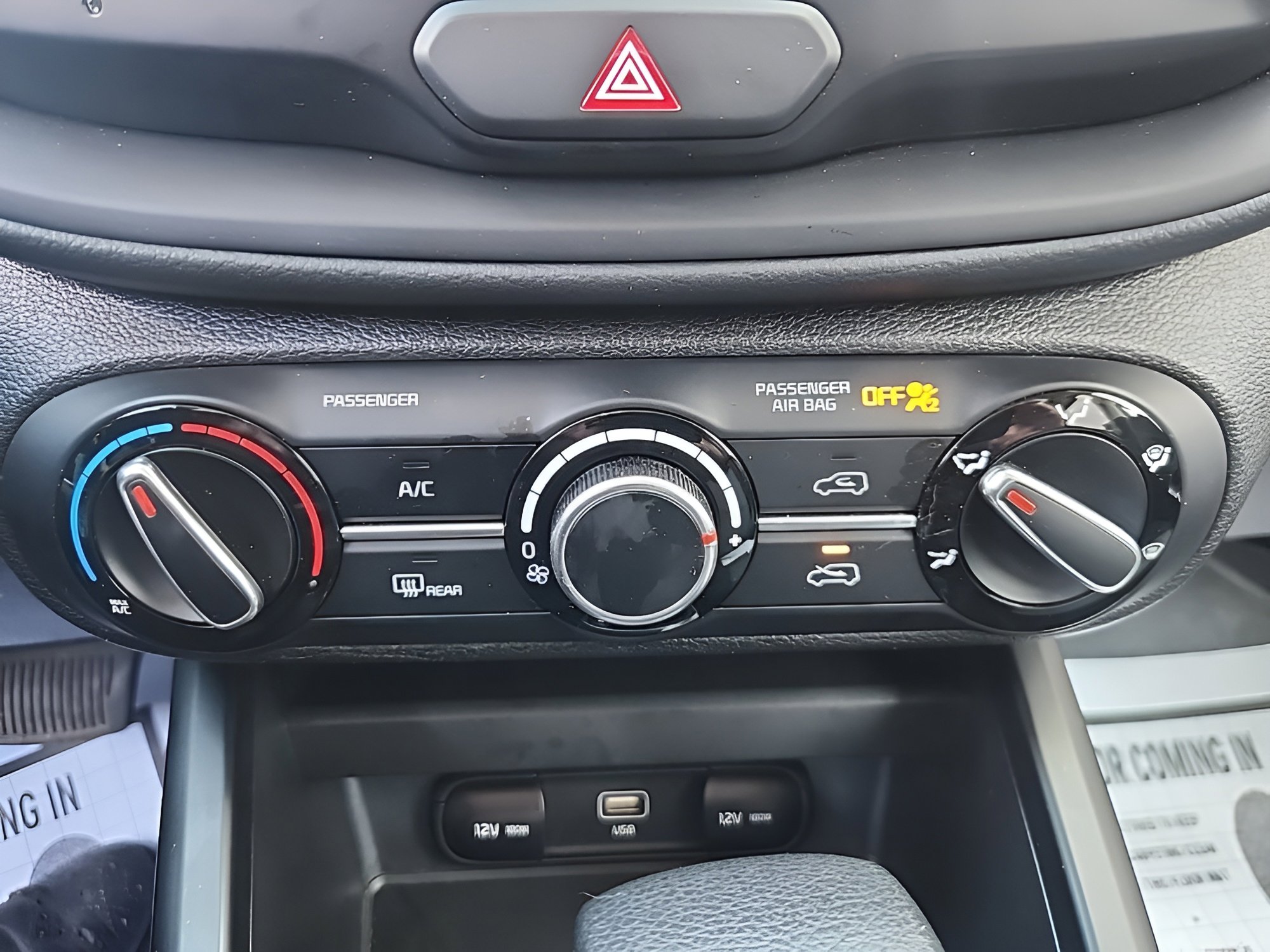 Used 2023 Kia Soul LX w/ LX Technology Package image 21