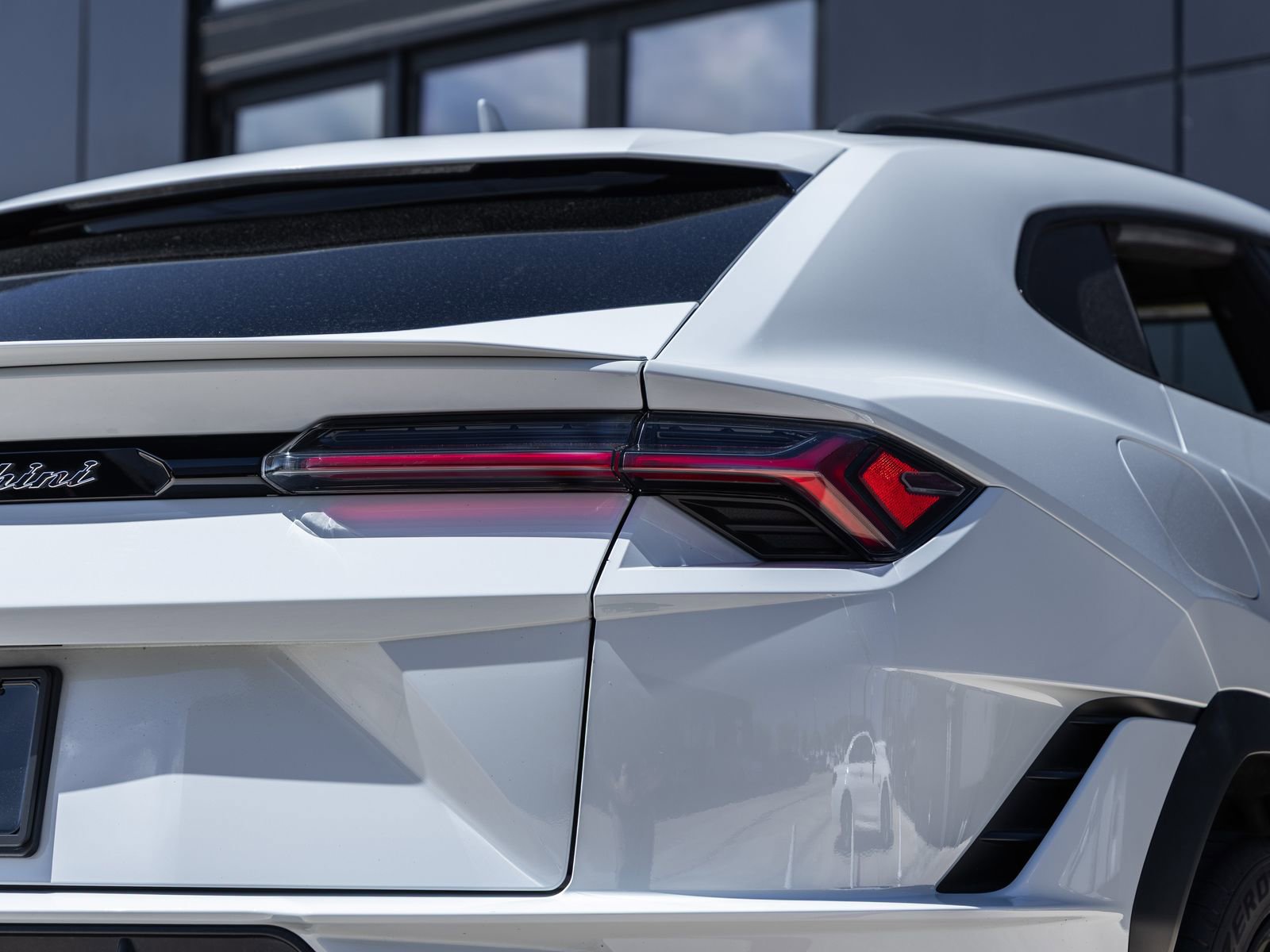 Used 2023 Lamborghini Urus S AWD/4WD image 14