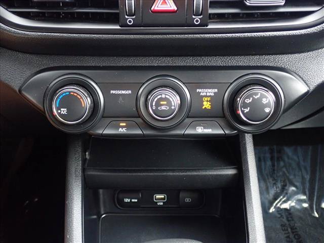 Used 2024 Kia Forte LXS FWD image 17