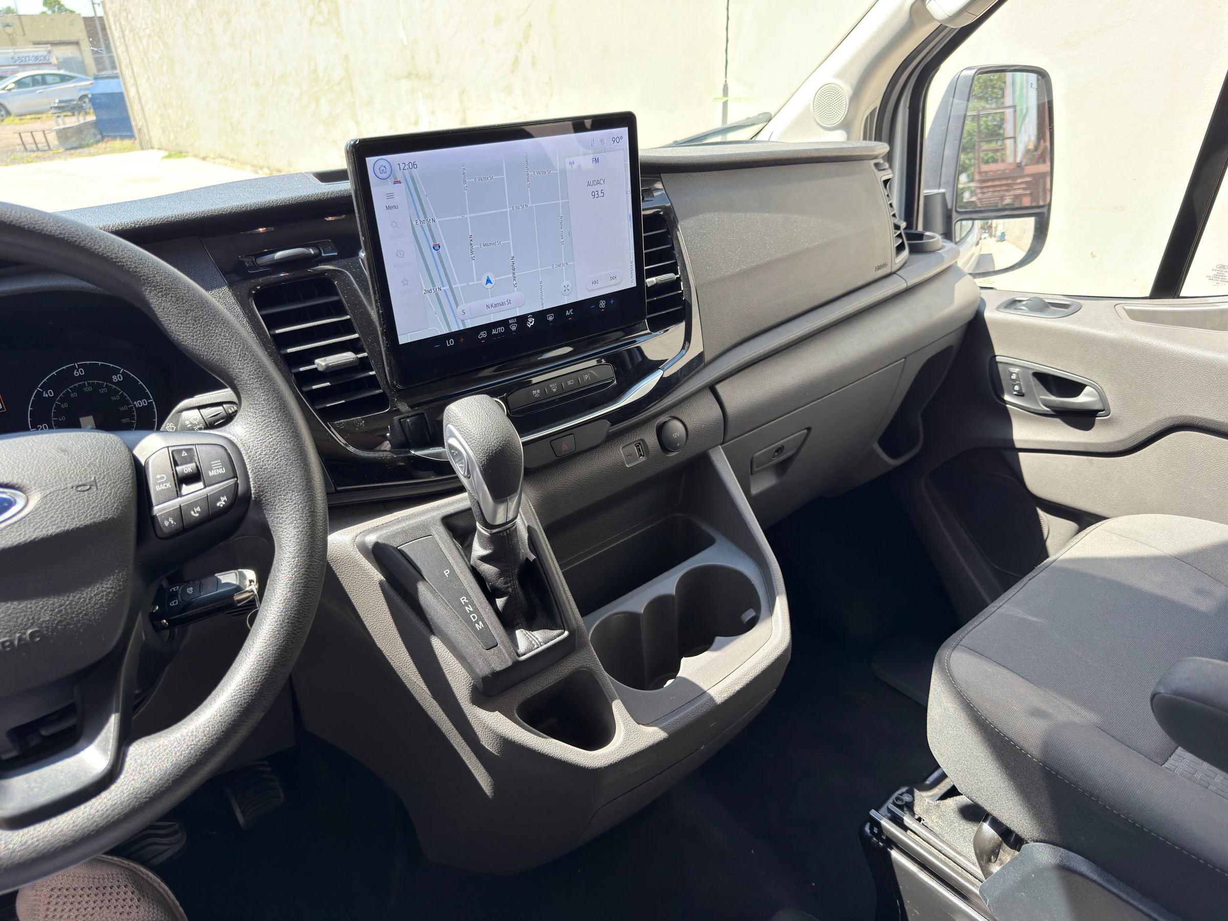 Used 2023 Ford Transit 350 XLT RWD image 14