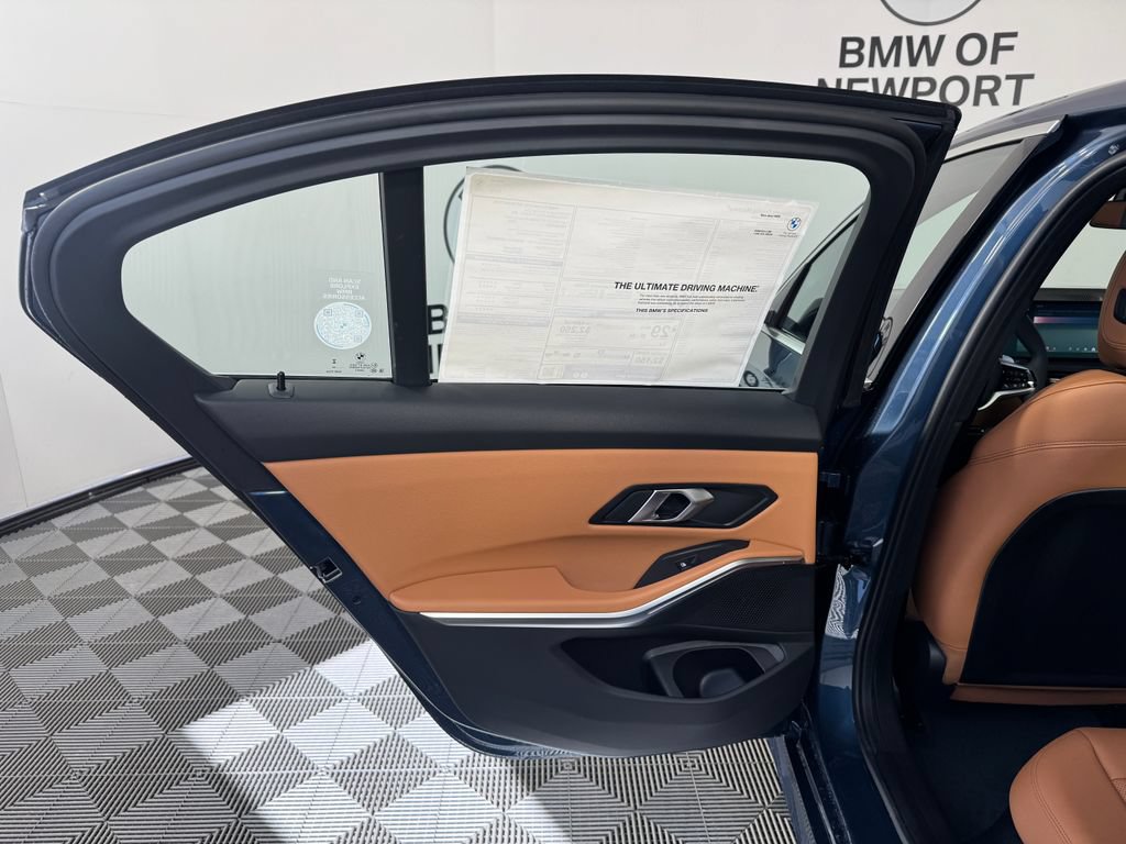 New 2026 BMW 330i xDrive Sedan w/ Convenience Package AWD/4WD image 17