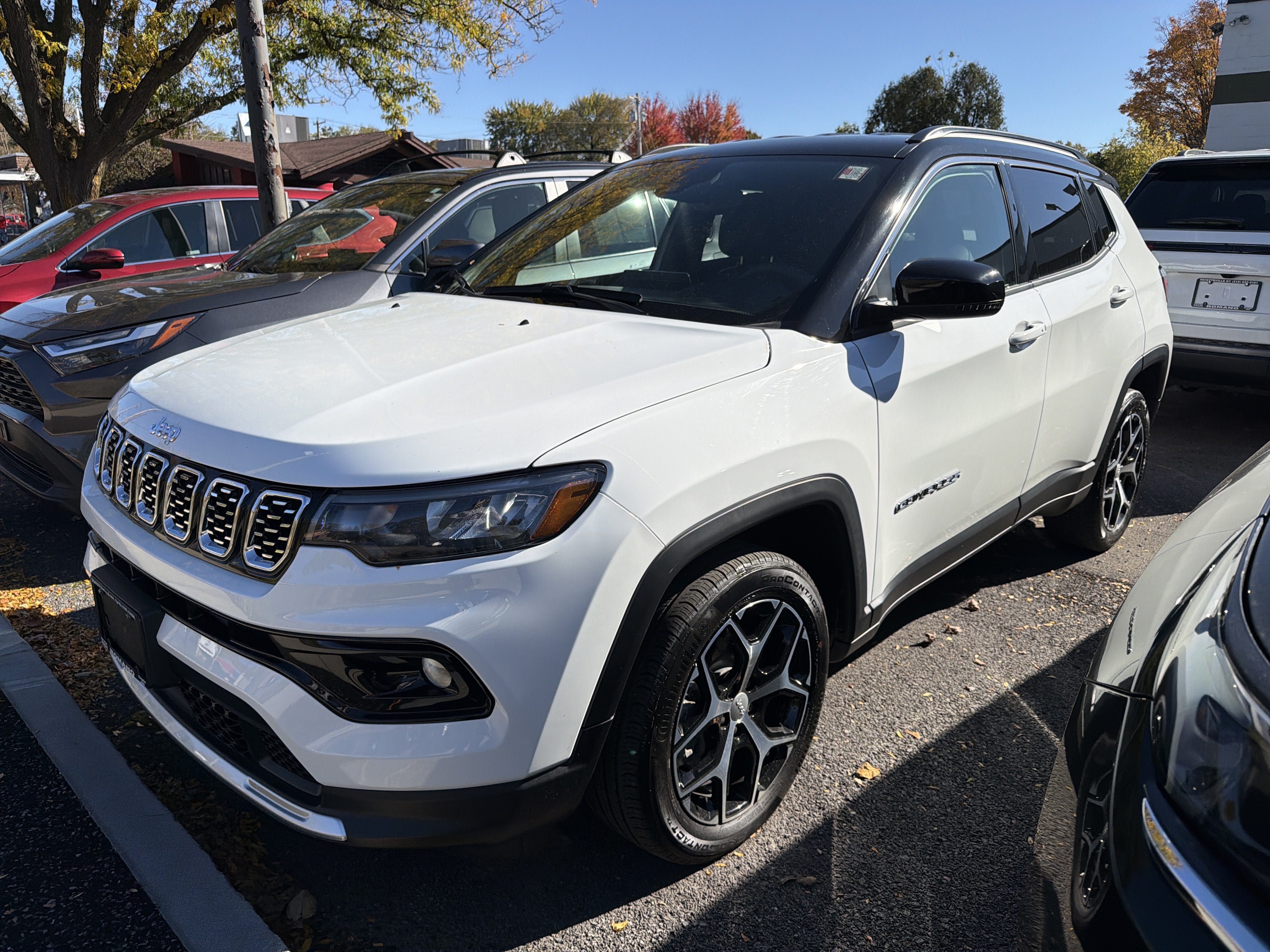 Used 2024 Jeep Compass Limited AWD/4WD image 4