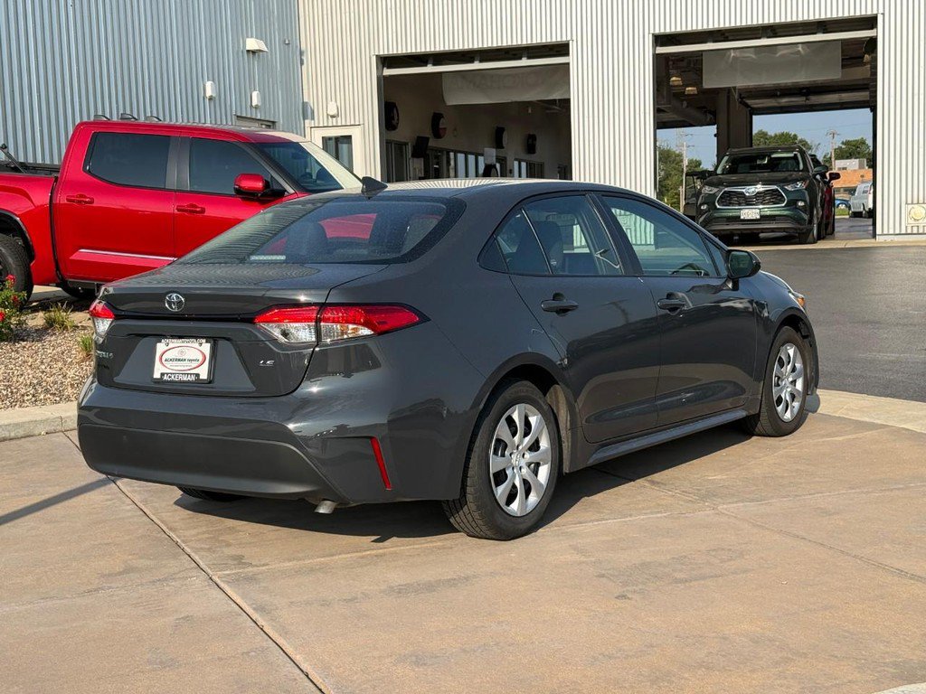 Used 2024 Toyota Corolla LE FWD image 5