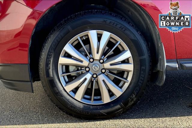 Used 2018 Nissan Pathfinder S image 9