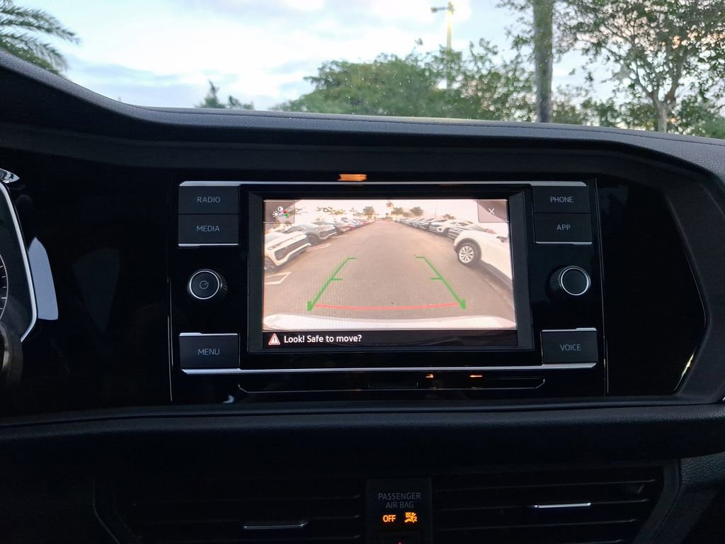 Certified 2021 Volkswagen Jetta R-Line w/ R-Line Cold Weather Package image 23