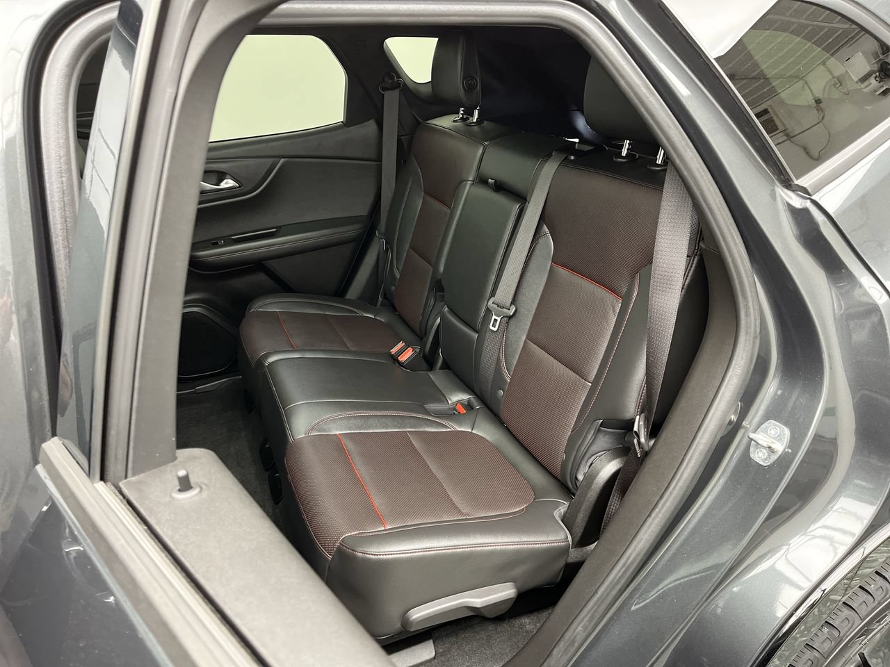 Used 2020 Chevrolet Blazer RS w/ LPO, Floor Liner Package AWD/4WD image 12