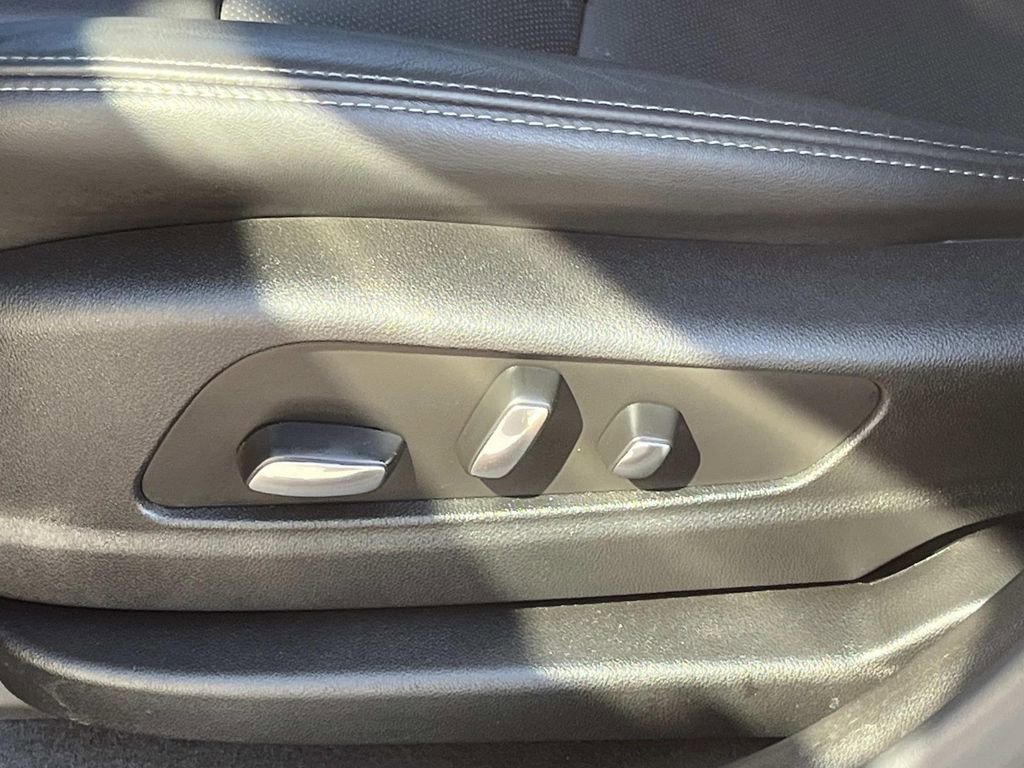 Certified 2024 Cadillac XT6 Premium Luxury w/ LPO, Floor Liner Package image 24