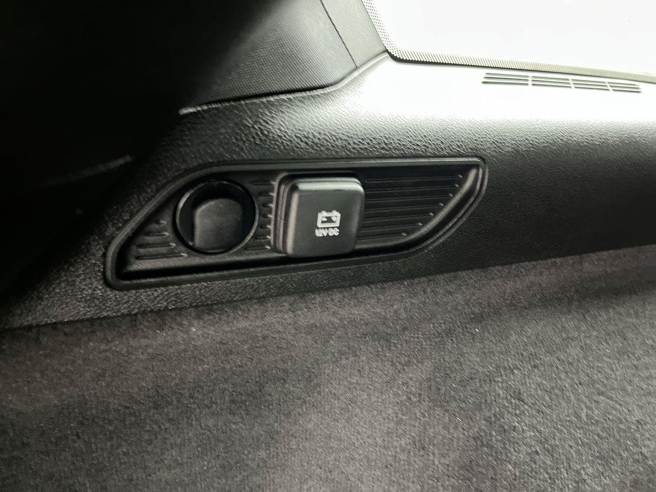 Used 2023 Jeep Grand Cherokee Overland AWD/4WD image 31