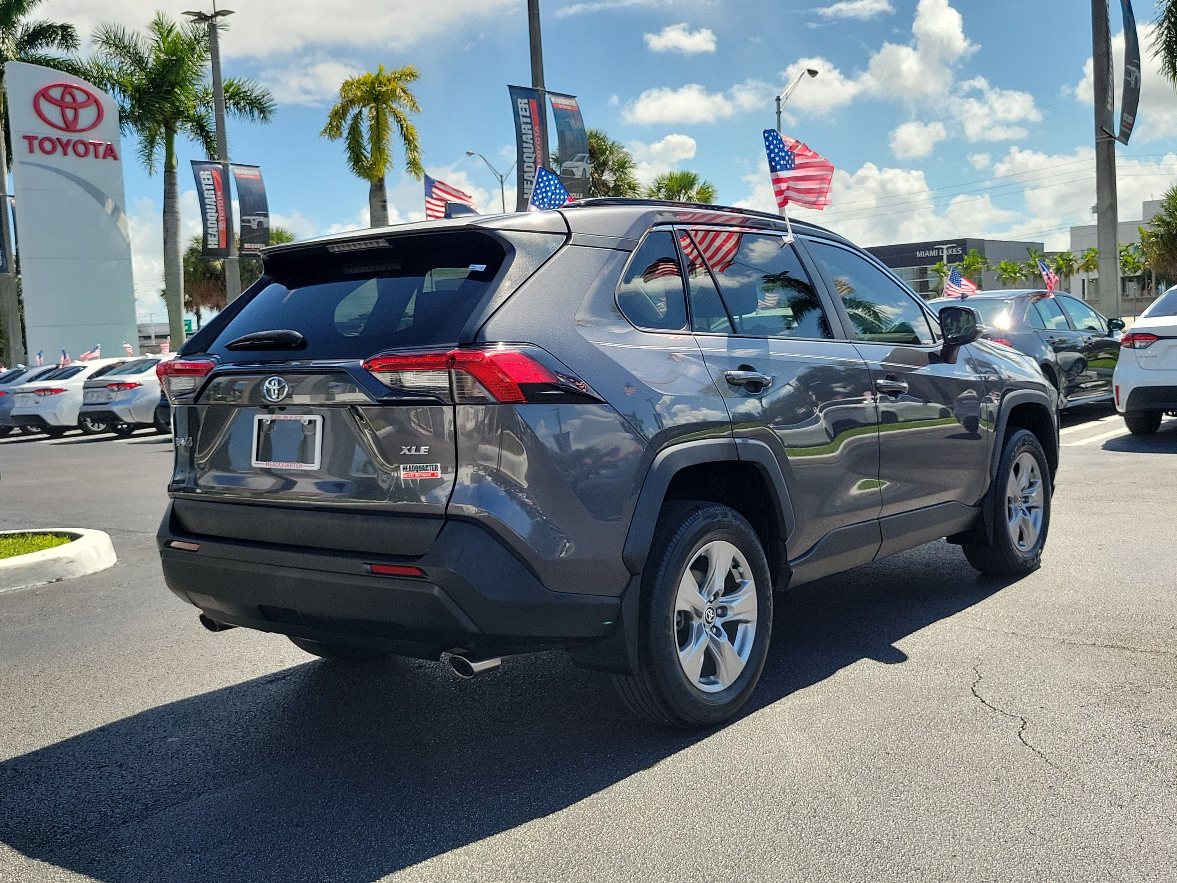 Used 2023 Toyota RAV4 XLE FWD image 12