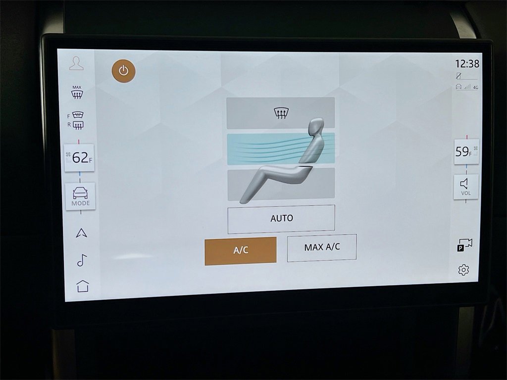 Used 2024 Land Rover Discovery Sport S image 16