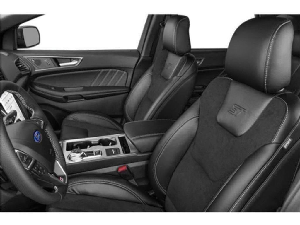 Used 2021 Ford Edge ST w/ Equipment Group 401A image 6