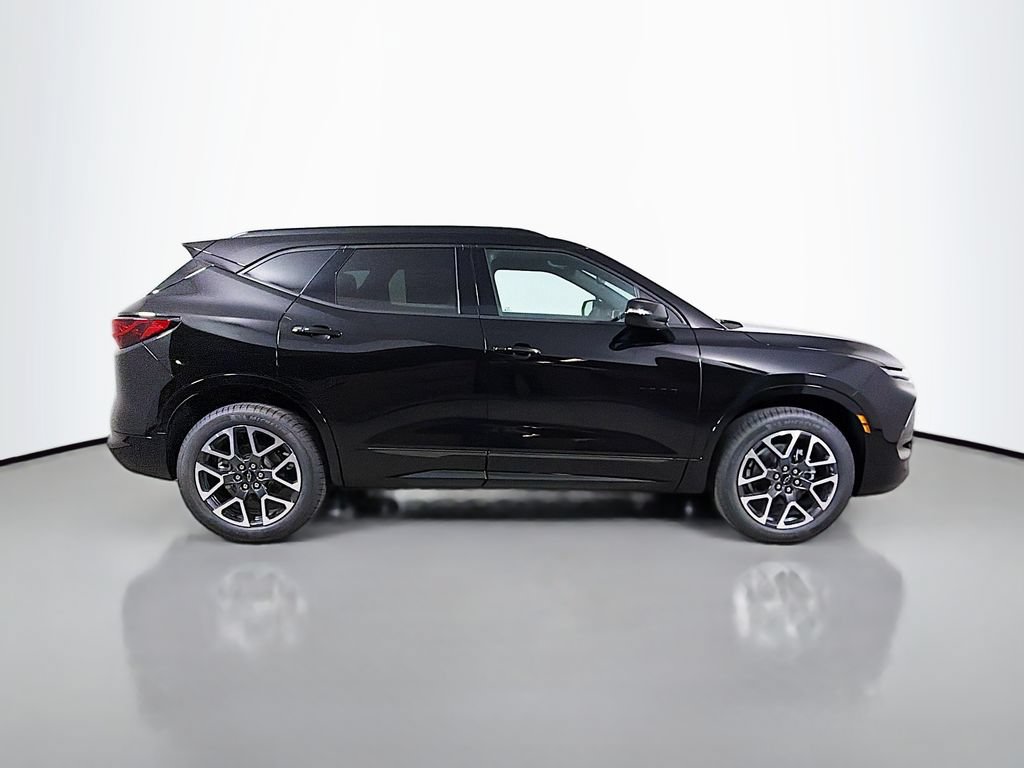 New 2026 Chevrolet Blazer RS w/ LPO, Floor Liner Package AWD/4WD image 4