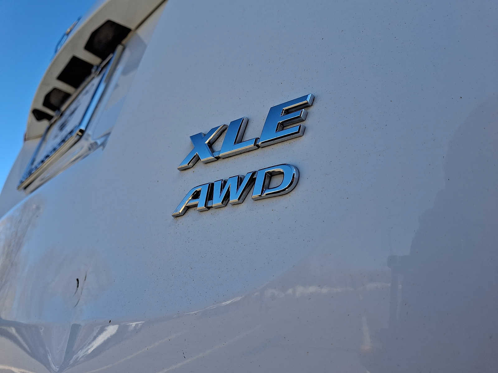 Used 2015 Toyota RAV4 XLE image 34