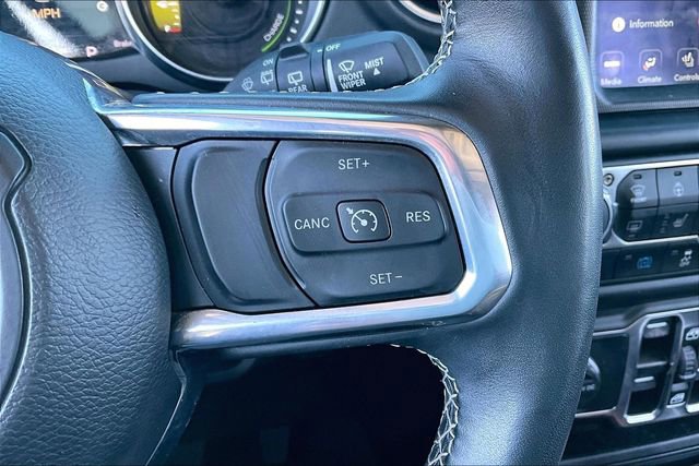 Used 2022 Jeep Wrangler Unlimited Sahara w/ Cold Weather Group image 19