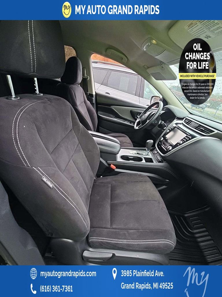 Used 2019 Nissan Murano S image 5