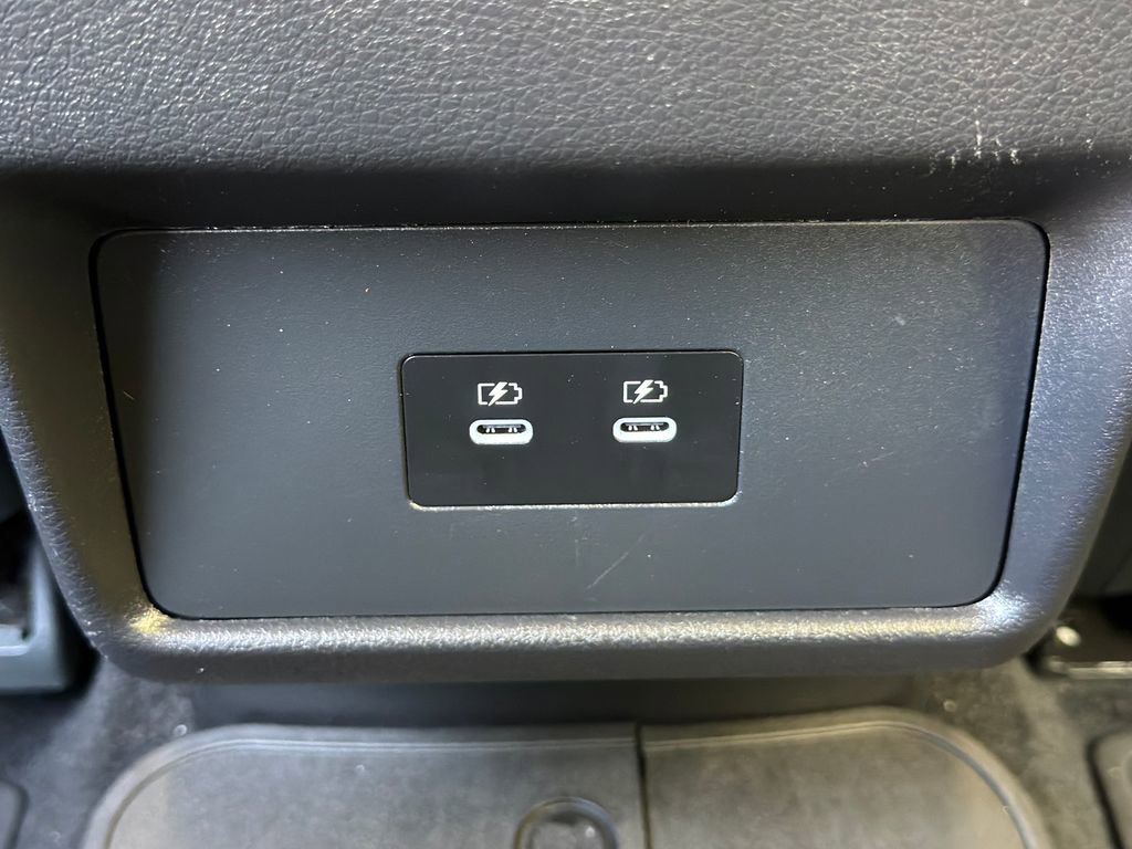 Used 2025 Nissan Rogue SV image 30