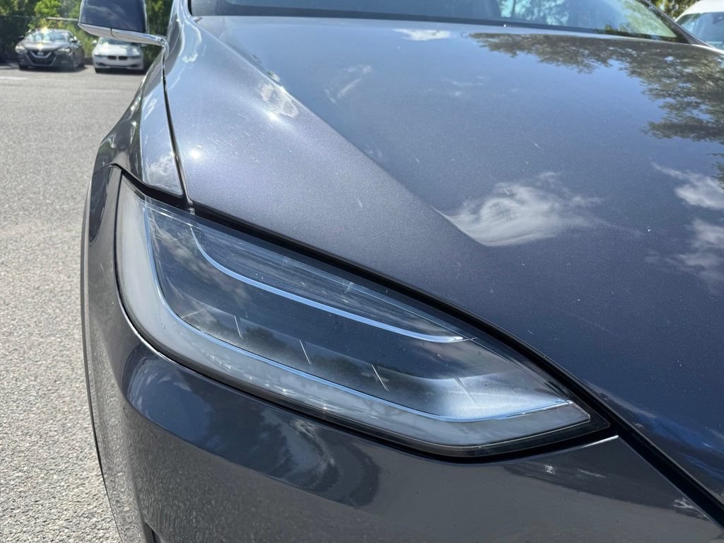Used 2018 Tesla Model X 75D AWD/4WD image 4