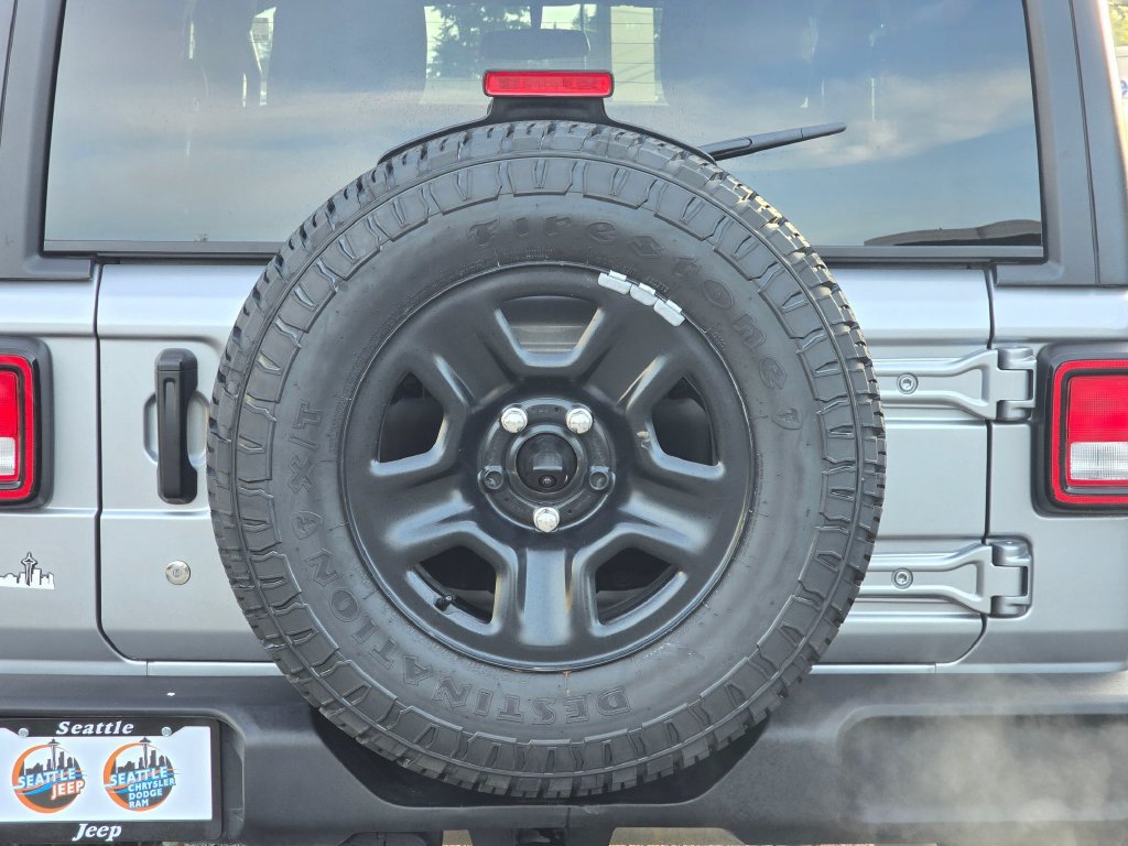 Used 2021 Jeep Wrangler Sport AWD/4WD image 14