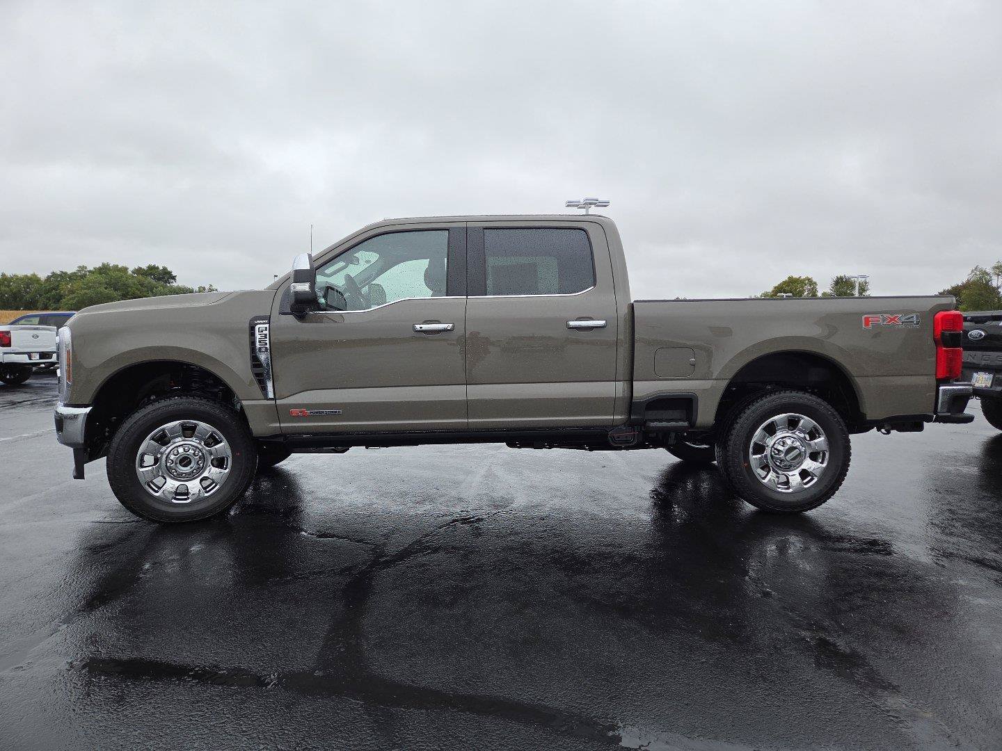 New 2027 Ford F350 Lariat w/ Lariat Ultimate Package AWD/4WD image 17