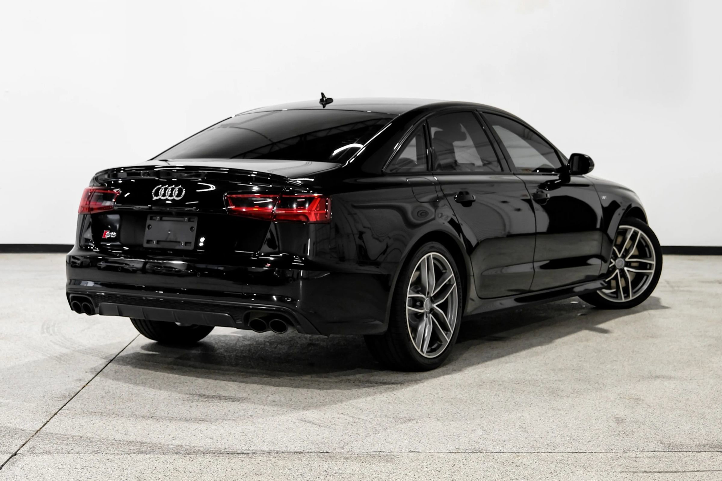 Used 2018 Audi S6 Premium Plus w/ S Sport Package AWD/4WD image 6