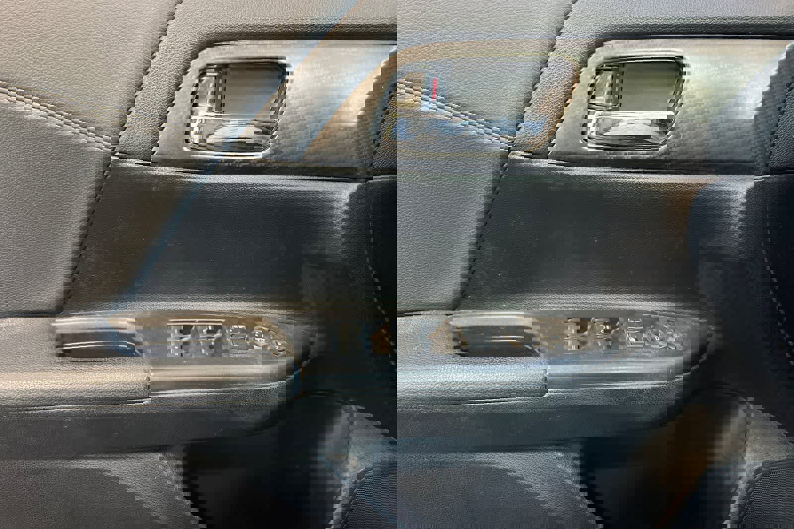 Used 2017 Honda Accord Sport image 15