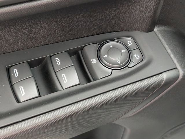 Used 2025 Chevrolet Silverado 1500 Custom w/ Turbomax Blackout Package image 12