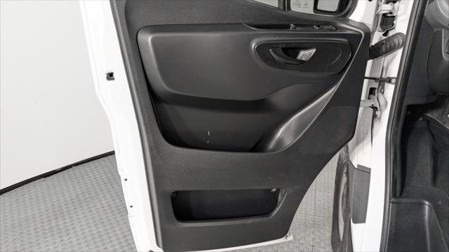 Used 2022 Mercedes-Benz Sprinter 2500 image 10