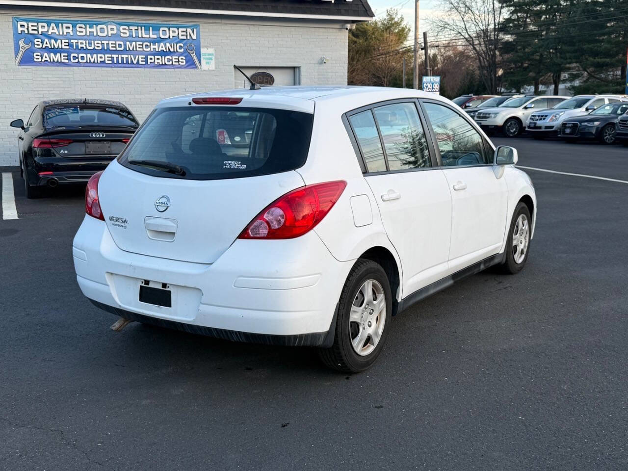 Used 2010 Nissan Versa 1.8 S w/ PWR Plus Pkg image 11