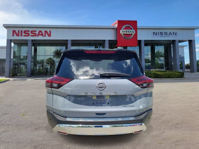 Certified 2023 Nissan Rogue Platinum w/ Platinum Premium Package FWD image 3