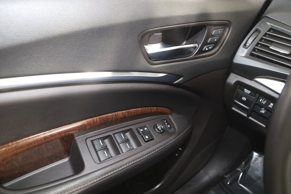 Used 2020 Acura MDX SH-AWD image 26