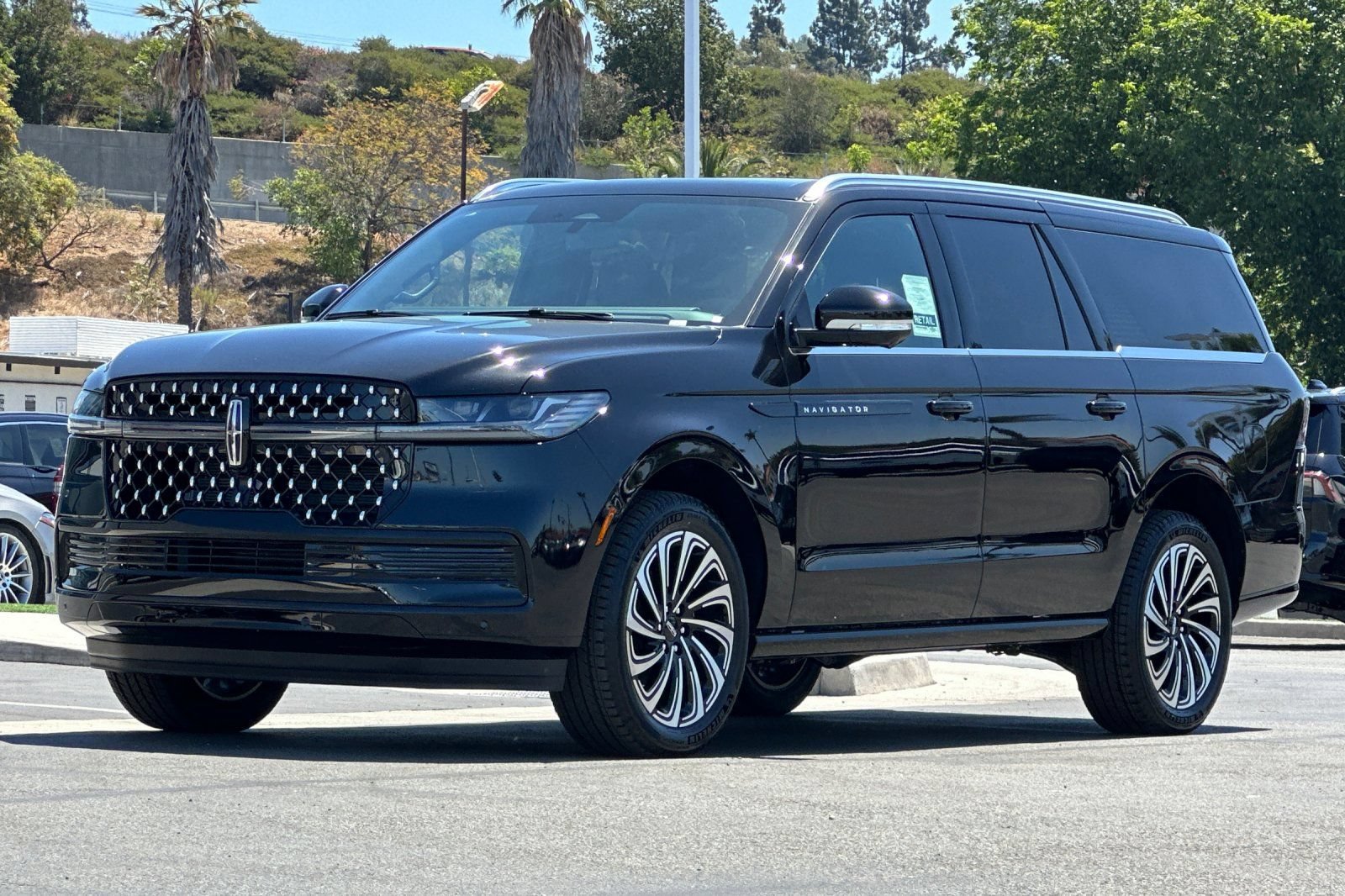 New 2026 Lincoln Navigator L Black Label AWD/4WD image 7