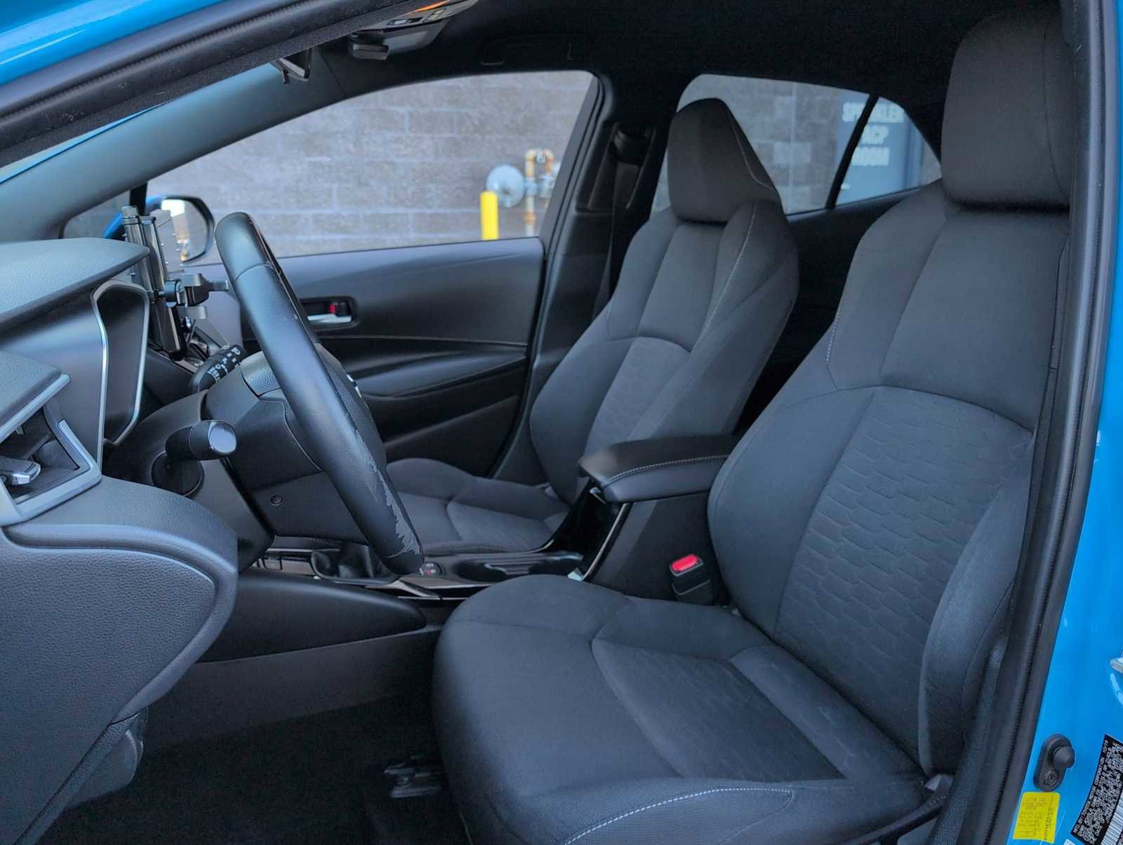 Used 2020 Toyota Corolla Hatchback image 17