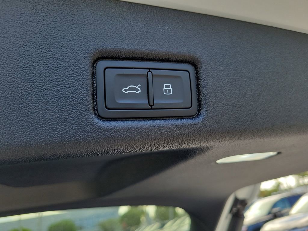 New 2025 Audi Q5 Premium Plus image 30