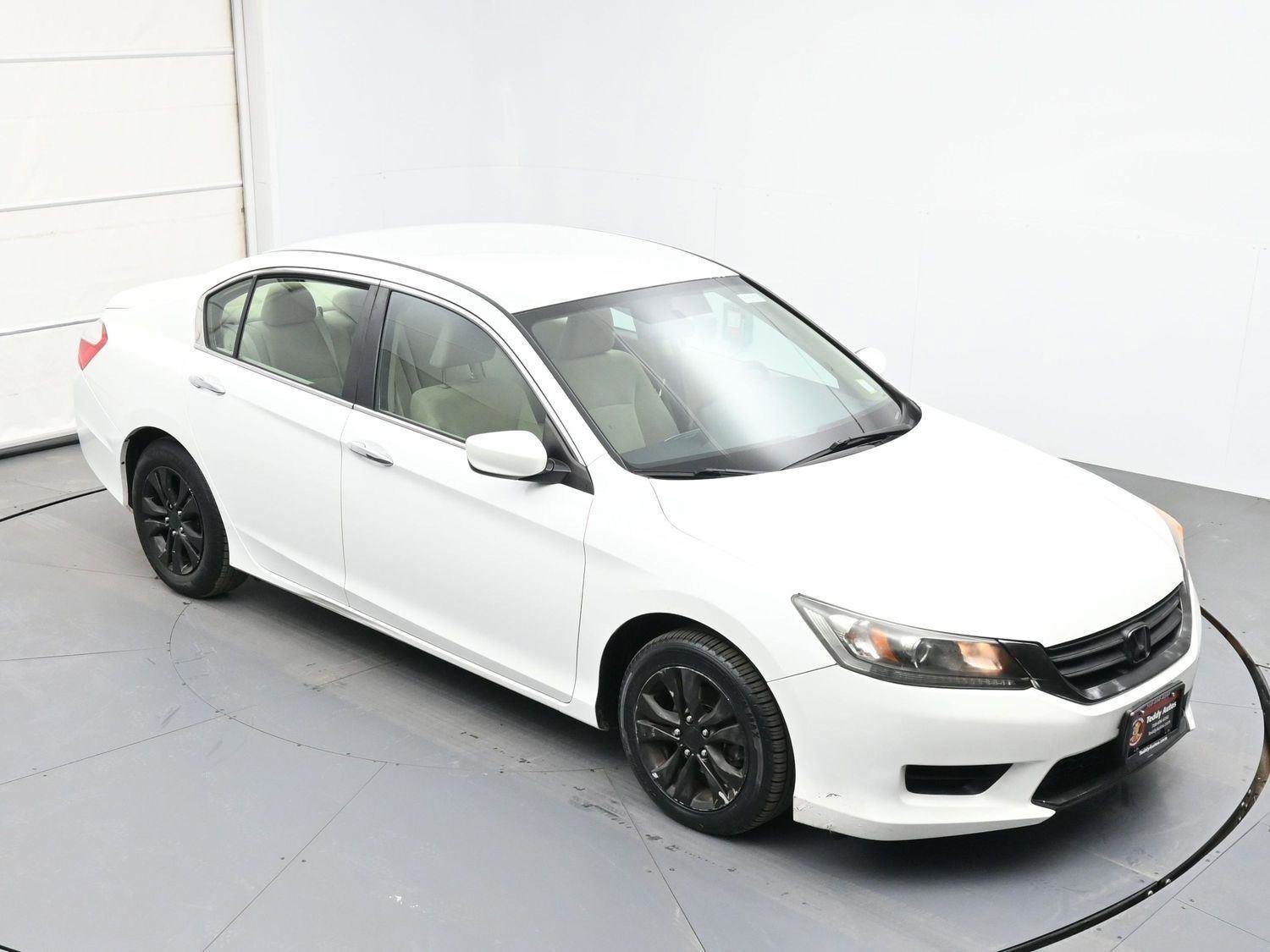 Used 2013 Honda Accord LX image 33