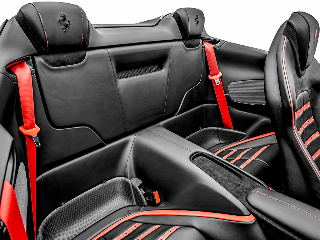 Certified 2026 Ferrari Roma Spider RWD image 20