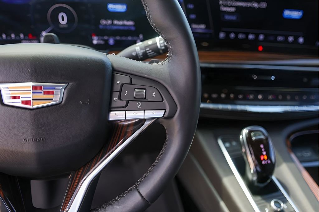 Used 2024 Cadillac Escalade ESV Premium Luxury w/ Performance Package image 13